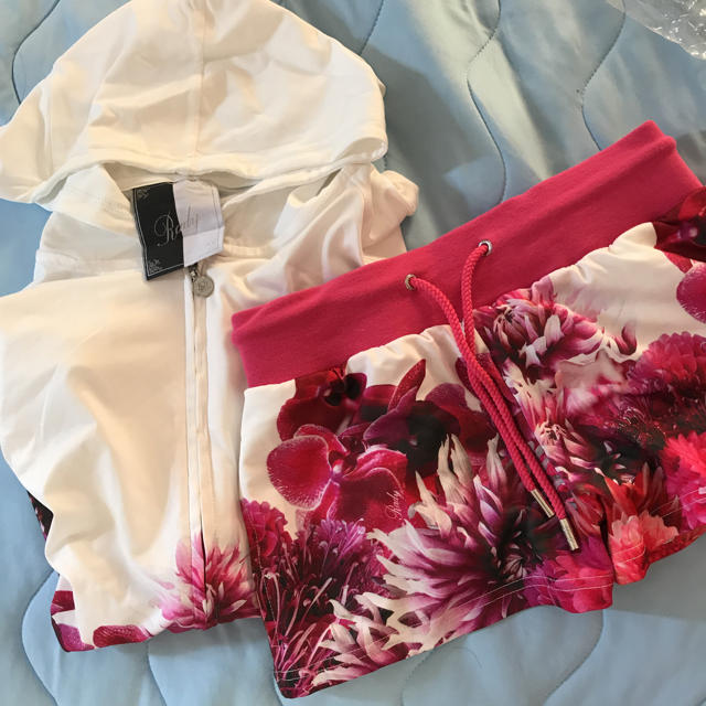 トップス Rady ※大幅値下げの通販 by ♡♡♡ ※ただいま全品大幅値下げ ...