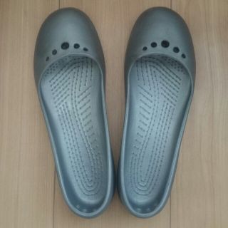 クロックス(crocs)のcrocsサイズW8 24cm(サンダル)