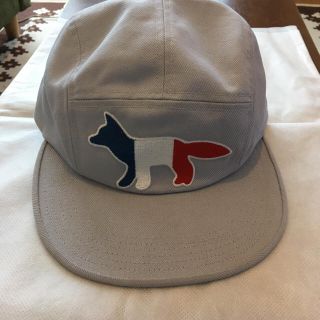 メゾンキツネ(MAISON KITSUNE')のメゾンキツネ 今期 キャップ(キャップ)