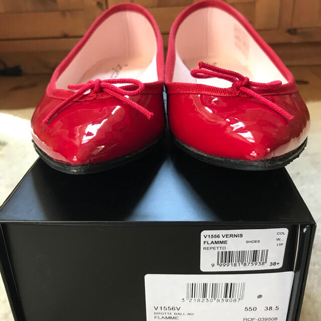 repetto(レペット)のレペット ブリジット 38.5 レッド 24㎝相当 レディースの靴/シューズ(ハイヒール/パンプス)の商品写真