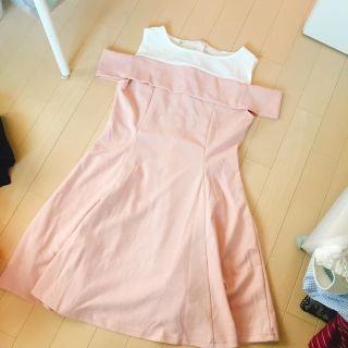 👗オフショル風ワンピース(ミニワンピース)