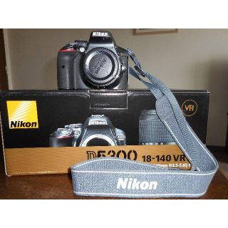 ニコン(Nikon)のVict様用　ニコン　D5300+レンズ3本　美品(デジタル一眼)