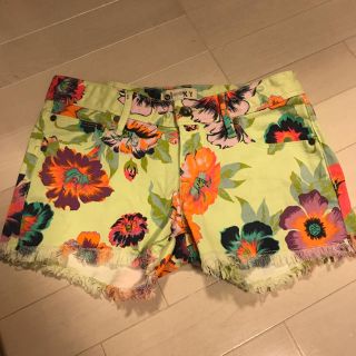 ロキシー(Roxy)のROXY 花柄ショートパンツ(ショートパンツ)