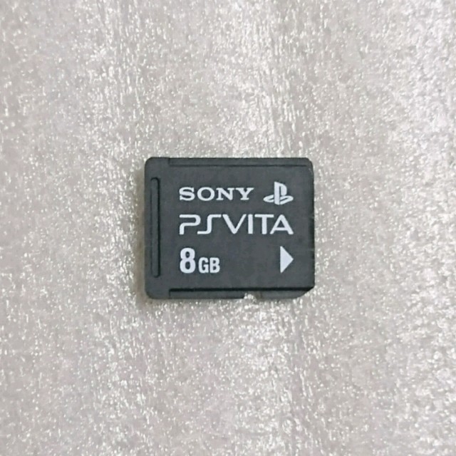 SONY(ソニー)のPlayStation Vita メモリーカード 8GB PS VITA エンタメ/ホビーのゲームソフト/ゲーム機本体(その他)の商品写真