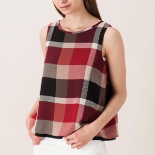 バーバリー(BURBERRY)の《美品》ブルーレーベルクレストブリッジ/MOREコラボトップス36サイズ(カットソー(半袖/袖なし))