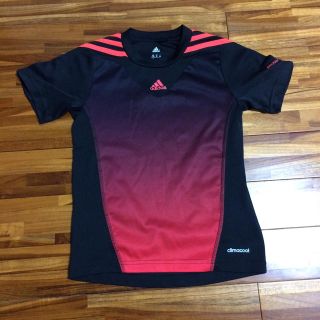 アディダス(adidas)のアディダス Tシャツ130(Tシャツ/カットソー)