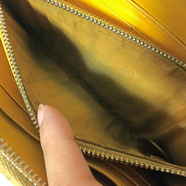 miumiu(ミュウミュウ)のミュウミュウ 長財布 イエロー レディースのファッション小物(財布)の商品写真