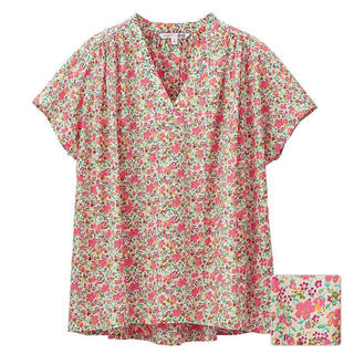 ユニクロ(UNIQLO)のユニクロ リバティ 花柄コットンローンブラウス(半袖) XLサイズ／ピンク 新品(シャツ/ブラウス(半袖/袖なし))