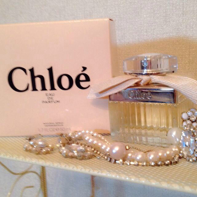 Chloe(クロエ)のChloe' 50ml 送料込み コスメ/美容の香水(香水(女性用))の商品写真