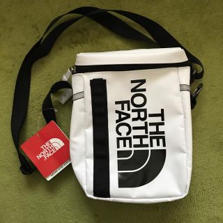 ザノースフェイス(THE NORTH FACE)の☆新品未使用☆ ノースフェイス フューズボックスポーチ ショルダー 3L(ショルダーバッグ)