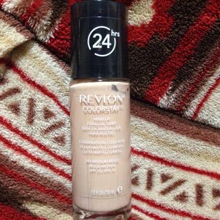 レブロン(REVLON)のREVLON リキッドファンデ (その他)