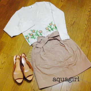 アクアガール(aquagirl)の【aquagirl】リボンタイトスカート(ひざ丈スカート)