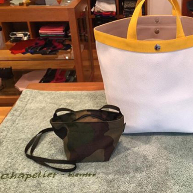 Herve Chapelier(エルベシャプリエ)のエルベシャプリエ カモフラショルダーバック♪ レディースのバッグ(ショルダーバッグ)の商品写真