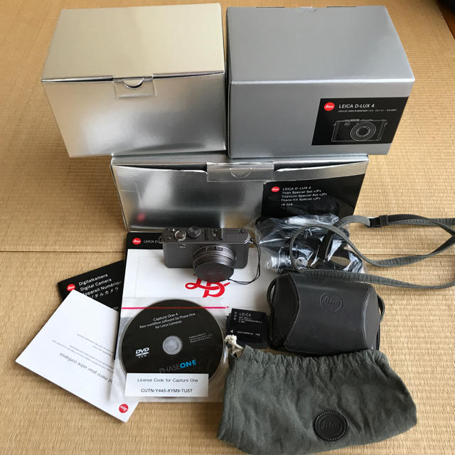 LEICA(ライカ)の希少 ライカ デジカメ 限定 1000台 Leica D-LUX 4 チタン スマホ/家電/カメラのカメラ(コンパクトデジタルカメラ)の商品写真