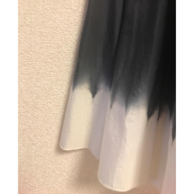 PRADA(プラダ)の値下げ！プラダ  フレアプリーツスカート  夏物 レディースのスカート(ひざ丈スカート)の商品写真