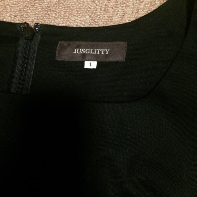 JUSGLITTY(ジャスグリッティー)のにっく様専用ジャスグリッティー ワンピース レディースのワンピース(ひざ丈ワンピース)の商品写真