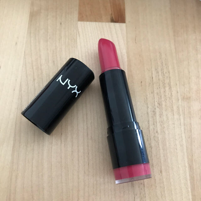 NYX(エヌワイエックス)のNYX リップスティック コスメ/美容のベースメイク/化粧品(口紅)の商品写真