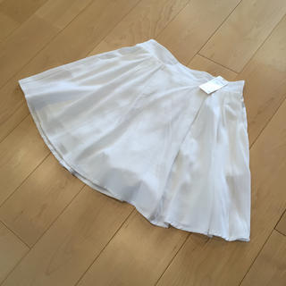 ミスティウーマン(mysty woman)の新品未使用  ホワイト スカート(ひざ丈スカート)