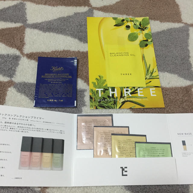 THREE(スリー)の新品未使用THREE  お試し品 コスメ/美容のキット/セット(サンプル/トライアルキット)の商品写真