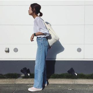 アズールバイマウジー(AZUL by moussy)のアズールバイマウジー   ハイウエストワイドデニムパンツ25(デニム/ジーンズ)