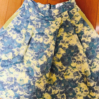 ランバンオンブルー(LANVIN en Bleu)のランバン☆水彩柄スカート(ひざ丈スカート)