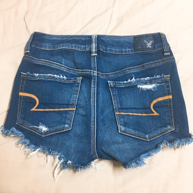 American Eagle(アメリカンイーグル)のデニム ショートパンツ ダメージ 専用商品 レディースのパンツ(ショートパンツ)の商品写真