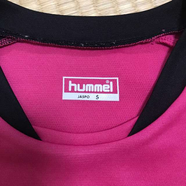 hummel(ヒュンメル)のhummel Tシャツ スポーツ/アウトドアのサッカー/フットサル(ウェア)の商品写真