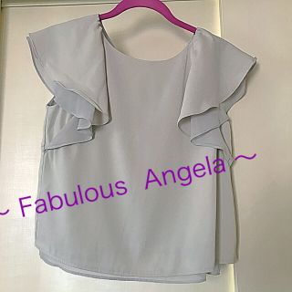 ファビュラスアンジェラ(Fabulous Angela)の【Fabulous Angela】ひらひら大き目のバックフリル♪ブラウス(シャツ/ブラウス(半袖/袖なし))