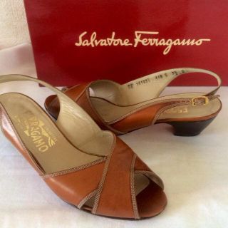 フェラガモ(Ferragamo)のフェラガモ本革サンダル(サンダル)