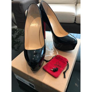 クリスチャンルブタン(Christian Louboutin)のプルメリア様専用🌺 クリスチャンルブタン パテントエナメル牛革レザーパンプス(ハイヒール/パンプス)