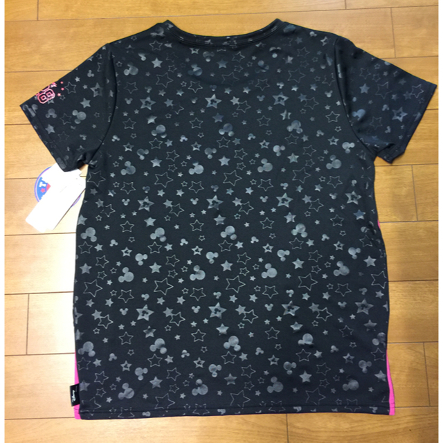 Disney(ディズニー)のディズニーミッキーマウス吸汗速乾素材Tシャツ新品未使用 レディースのトップス(Tシャツ(半袖/袖なし))の商品写真
