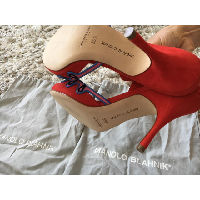 MANOLO BLAHNIK(マノロブラニク)のマノロ ブロニク 美品サンダル 36.5 レディースの靴/シューズ(サンダル)の商品写真