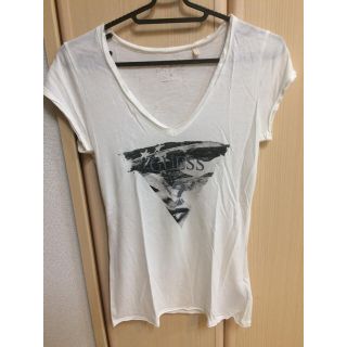 ゲス(GUESS)のゲス Tシャツ 白 レディース(Tシャツ(半袖/袖なし))