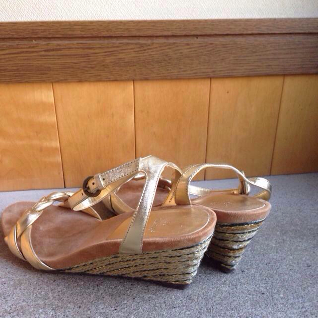 ZARA(ザラ)のZARA♡ウェッジソールサンダル レディースの靴/シューズ(サンダル)の商品写真