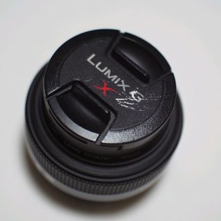 パナソニック(Panasonic)のLUMIX 20mm f1.7 単焦点レンズ おまけ付き(レンズ(単焦点))