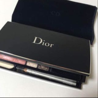ディオール(Dior)の らい様専用 正規品 ディオール メイクパレット 未使用 国内未発売限定品(コフレ/メイクアップセット)