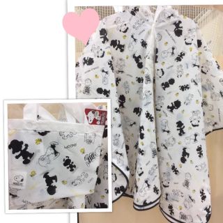 Snoopy 新品 スヌーピー レインポンチョ カッパ 雨合羽の通販 By Shopping Shop スヌーピーならラクマ