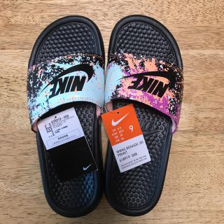 ナイキ(NIKE)のNIKE  サンダル  べナッシ  26.0(サンダル)