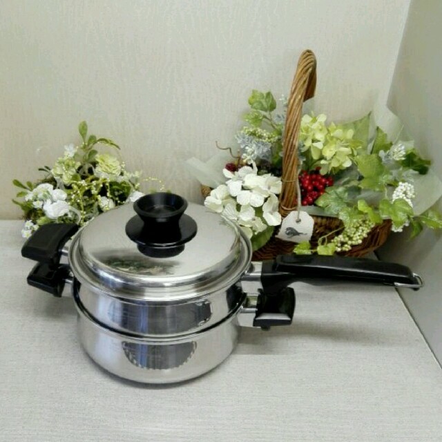 IH対応品】ロイヤルクイーン 小フライパンと2コート 蓋1枚 IH対応品】ロイヤルクイーン 小フライパンと2コート 蓋1枚