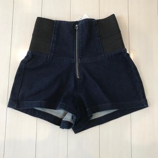 エモダ(EMODA)の新品、タグ付き！EMODA エモダ デニム ショートパンツ M(ショートパンツ)