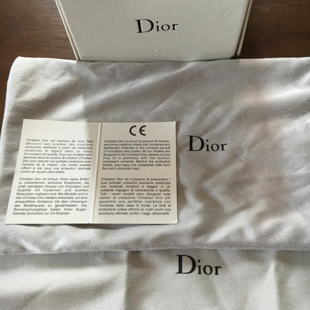 Christian Dior(クリスチャンディオール)のCD クリスチャンディオール  サングラス  白  ホワイト   レディースのファッション小物(サングラス/メガネ)の商品写真