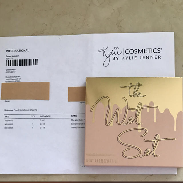 Kylie Cosmetics - The Wet Set Kyliecosmetics の通販 by Kimmy's ...