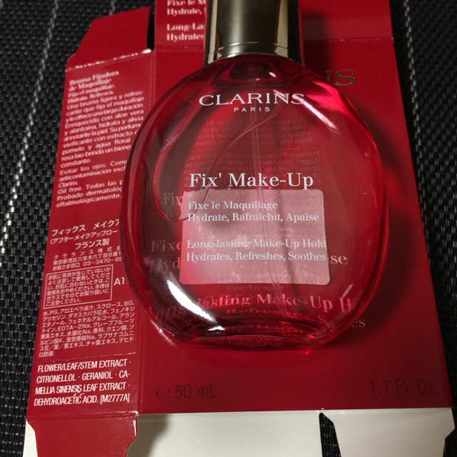 CLARINS(クラランス)の【choco様専用取置】クラランス フィックスメイクアップ コスメ/美容のベースメイク/化粧品(その他)の商品写真