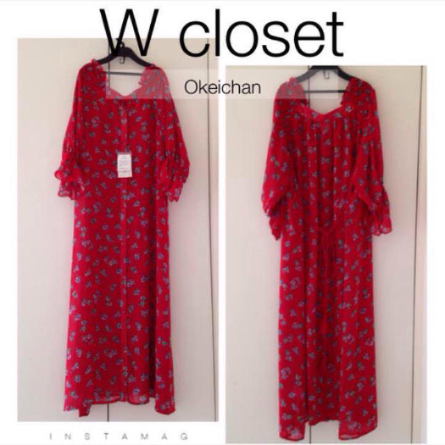 w closet(ダブルクローゼット)の今季SS新作☆肩シャーリング花柄2wayワンピース レッド レディースのワンピース(ひざ丈ワンピース)の商品写真