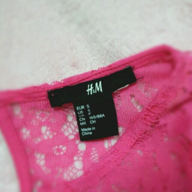 H&M(エイチアンドエム)のH&M♥Ｔシャツ レディースのトップス(Tシャツ(半袖/袖なし))の商品写真