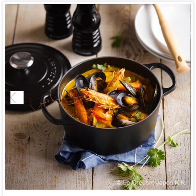 LE CREUSET(ルクルーゼ)の【新品】ルクルーゼ♡16㎝♡鍋♡ココットロンド インテリア/住まい/日用品のキッチン/食器(鍋/フライパン)の商品写真