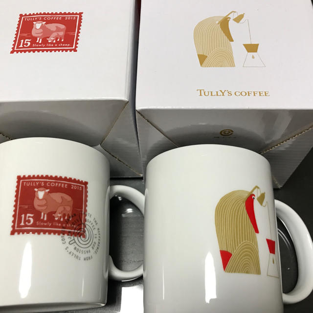 TULLY'S COFFEE(タリーズコーヒー)の【月の砂様専用】タリーズコーヒー干支マグカップ20152016 インテリア/住まい/日用品のキッチン/食器(グラス/カップ)の商品写真