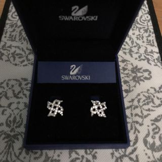 スワロフスキー(SWAROVSKI)のスワロフスキーイヤリング(イヤリング)