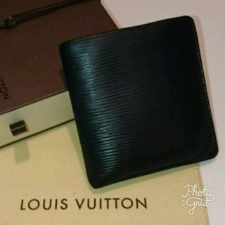 【LOUIS VUITTON】 エピ 二つ折りお札入れ 財布