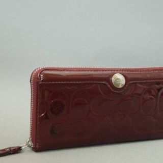 コーチ(COACH)のCOACH シグネチャー ボルドーパテント 長財布(財布)